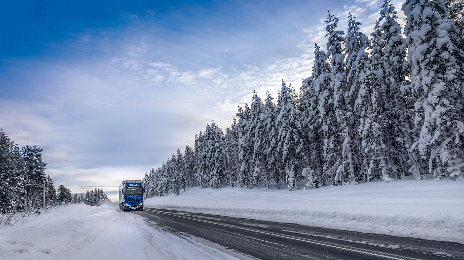 Siete meses de invierno. De octubre a abril, la nieve, el hielo y el permanente riesgo de avalanchas son los grandes desafíos para los conductores.